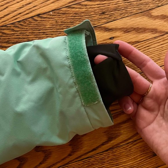 Flylow Sarah Insulated Jacket in Grey/Mint, Size Medium - Picture 7 of 9